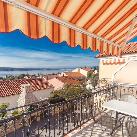 30175 - Carmen Apartment Crikvenica