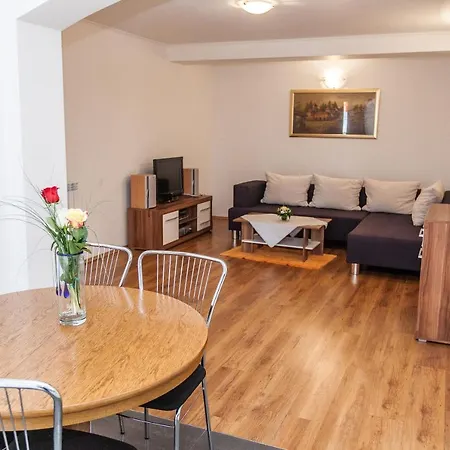 30175 - Carmen Apartment