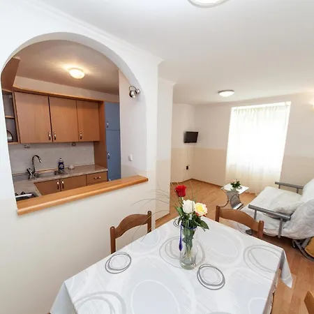 30175 - Carmen Apartment